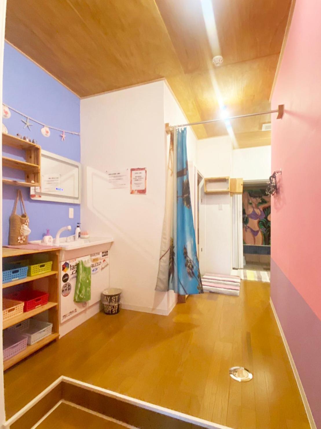 みーまん奄美 Hostel Amami Exterior photo